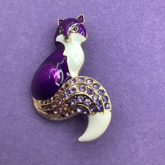 Foxy Foxy Purple Brooch - Picture 2 of 4